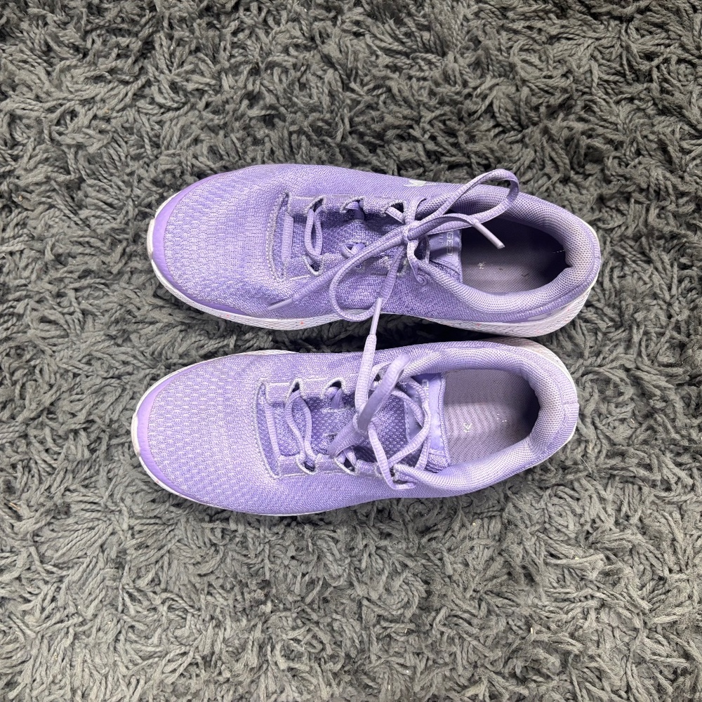Under Armour Sneakers